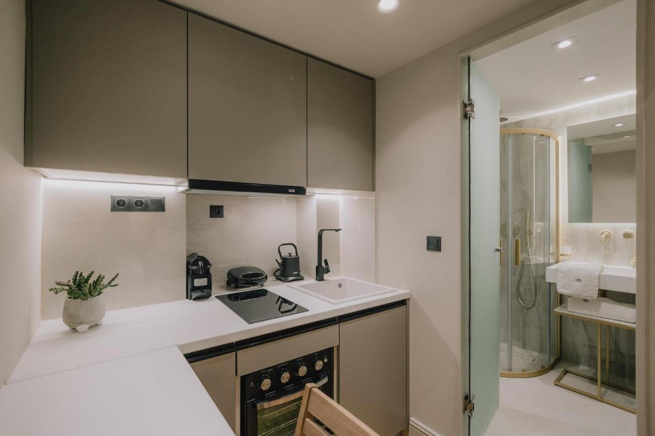 Sanrocco Suites -Corfu Town Luxury Apartments エクステリア 写真
